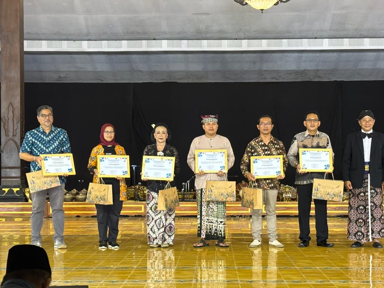 Malam puncak HUT ke-64 SMKN 1 Kasihan (SMKI Yogyakarta)